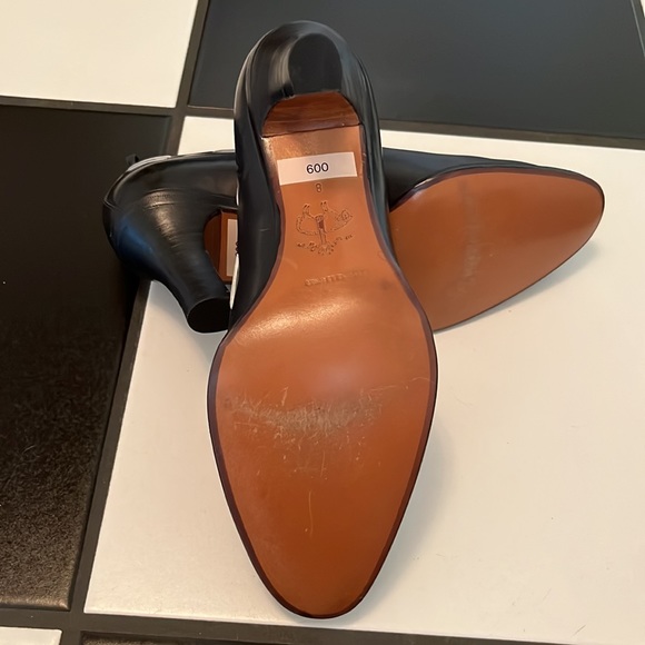 Women’s black fleece by Thom Browne shoes new never worn - Picture 4 of 5